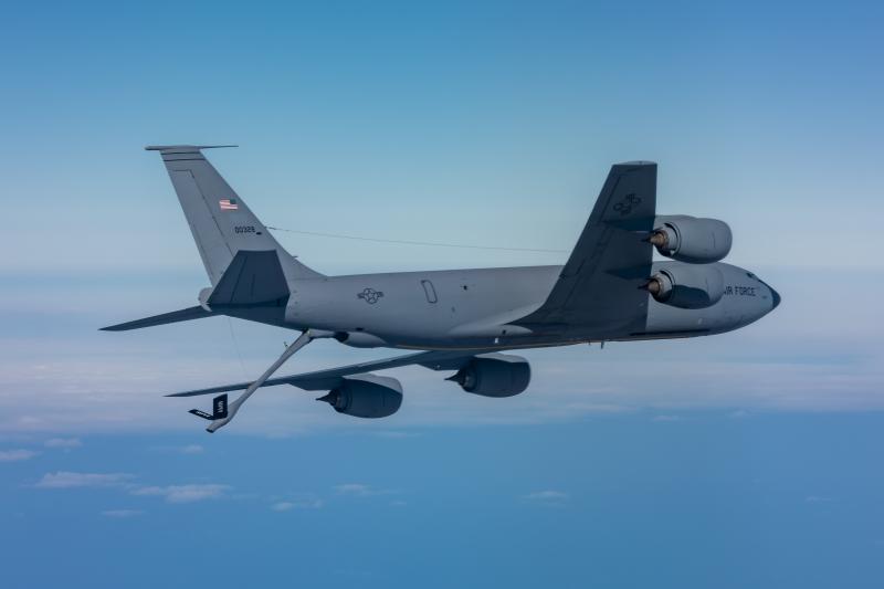 KC-135R [USAF/SA Matthew Seefeldt] #1