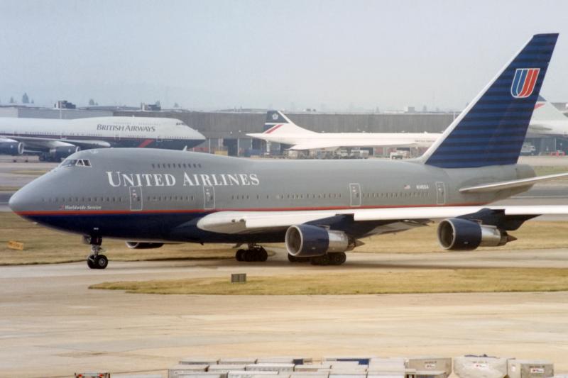 United Airlines 747SP